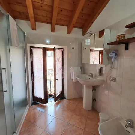 I Scalitt By Quokka 360 - Typical House In The Fishing Village Appartement Carate Urio